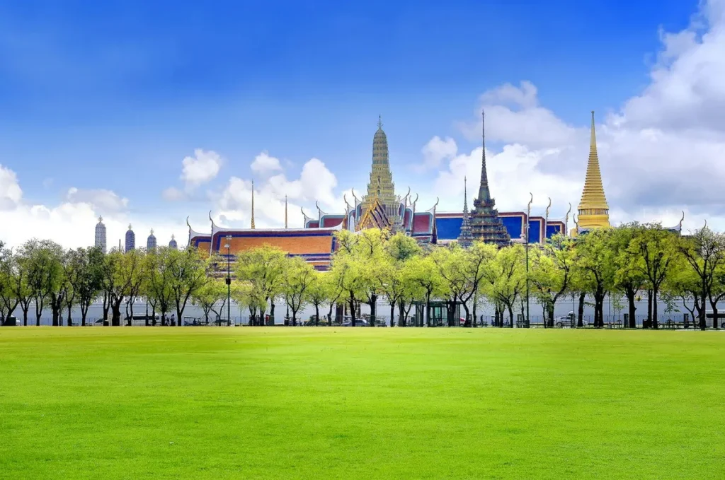 สนามหลวง จาก “ทุ่งพระเมรุ” สู่ “สนามราษฎร” ปัจจุบันคือ สนามหลวง พื้นที่ศักดิ์สิทธิ์และประวัติศาสตร์ใจกลางกรุงเทพฯ ท้องสนามหลวง สนามหลวง สนามราษฎร ทุ่งพระเมรุ-โบราณสถาน Thai Posts